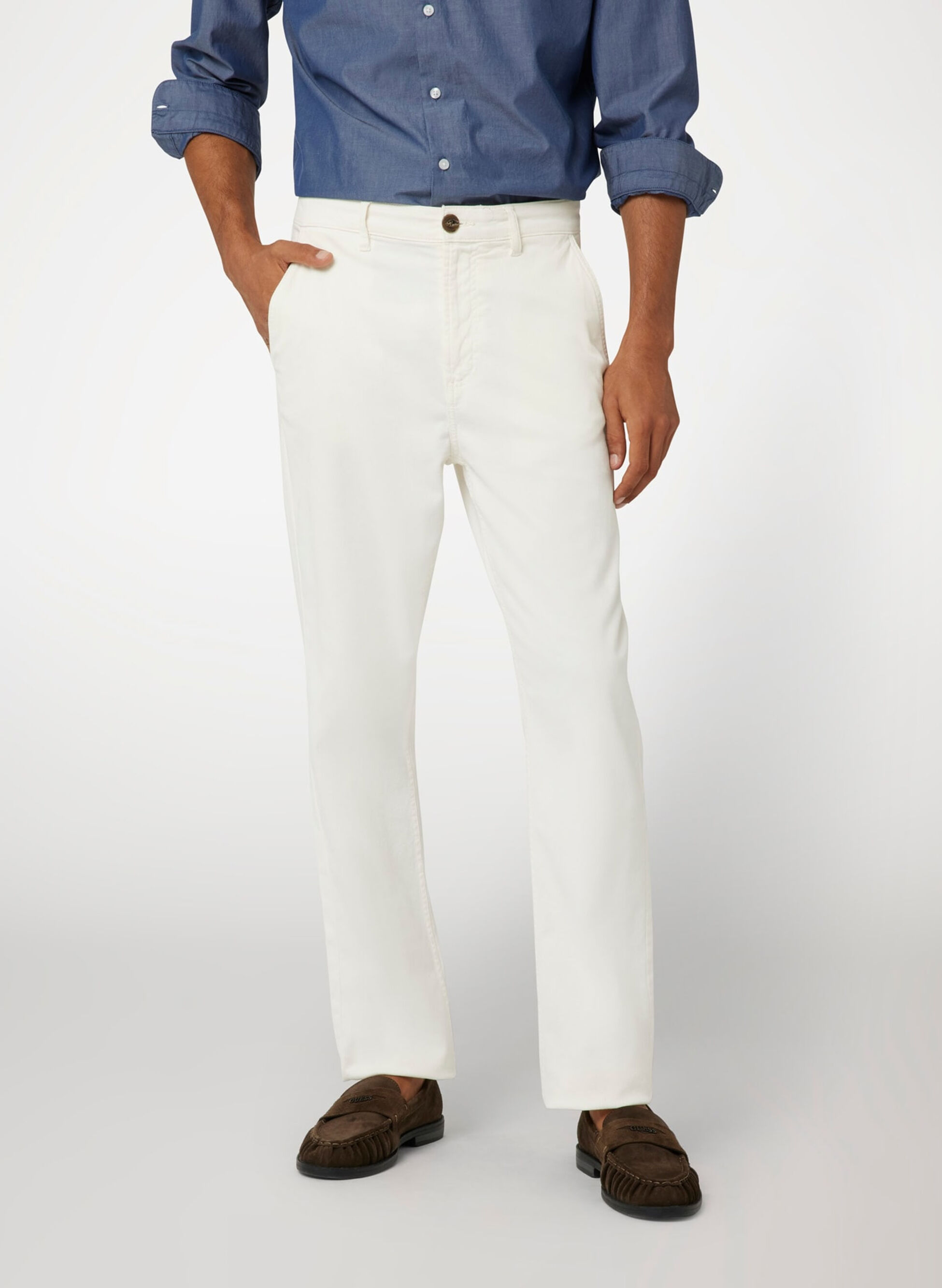 GUESS PANTALONE CHINO 33-32