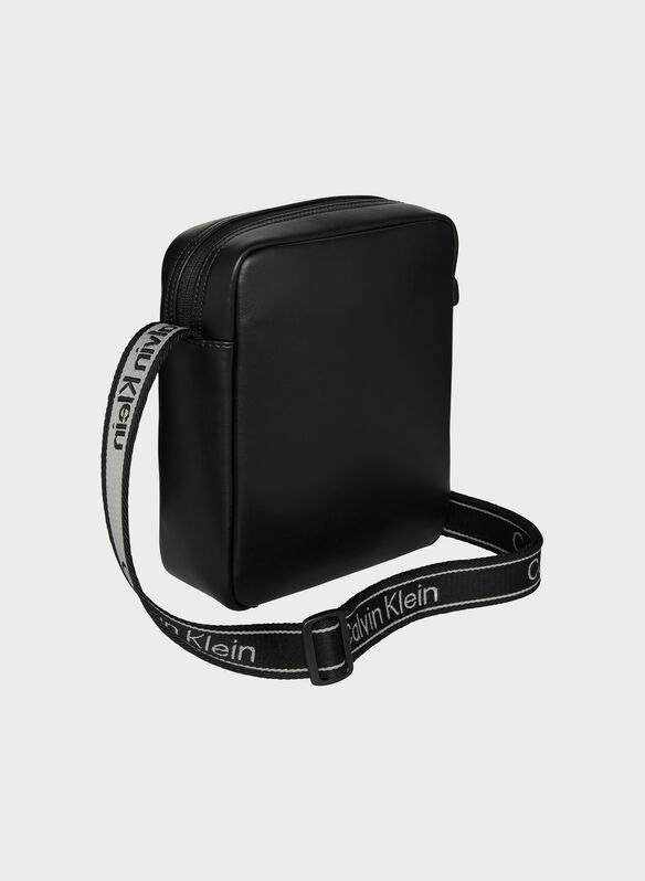 TRACOLLINA BOLD LOGO, UB1 BLK, medium