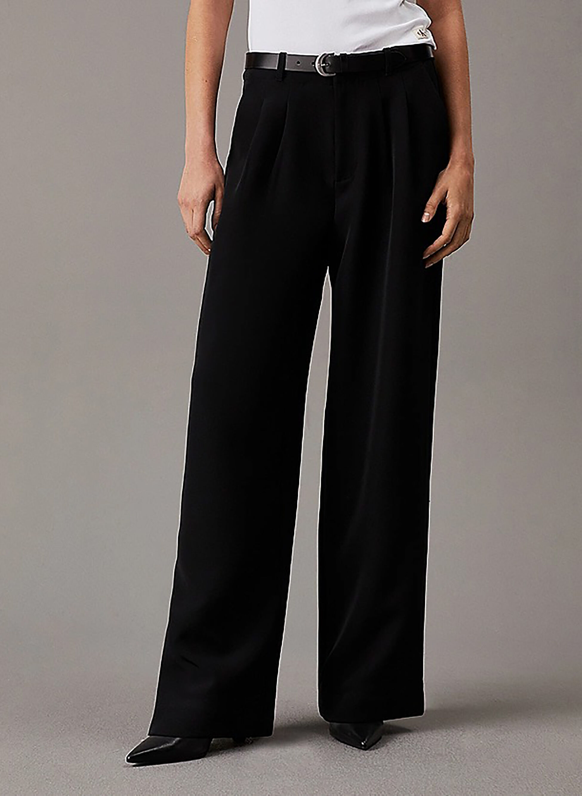 PANTALONE DRITTO IN CRÊPE PLISSETTATO 28