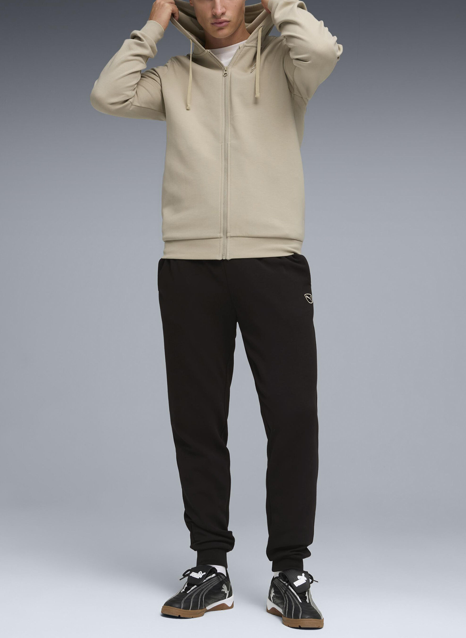 PUMA Tuta Essentials Elevated beige e nera da uomo