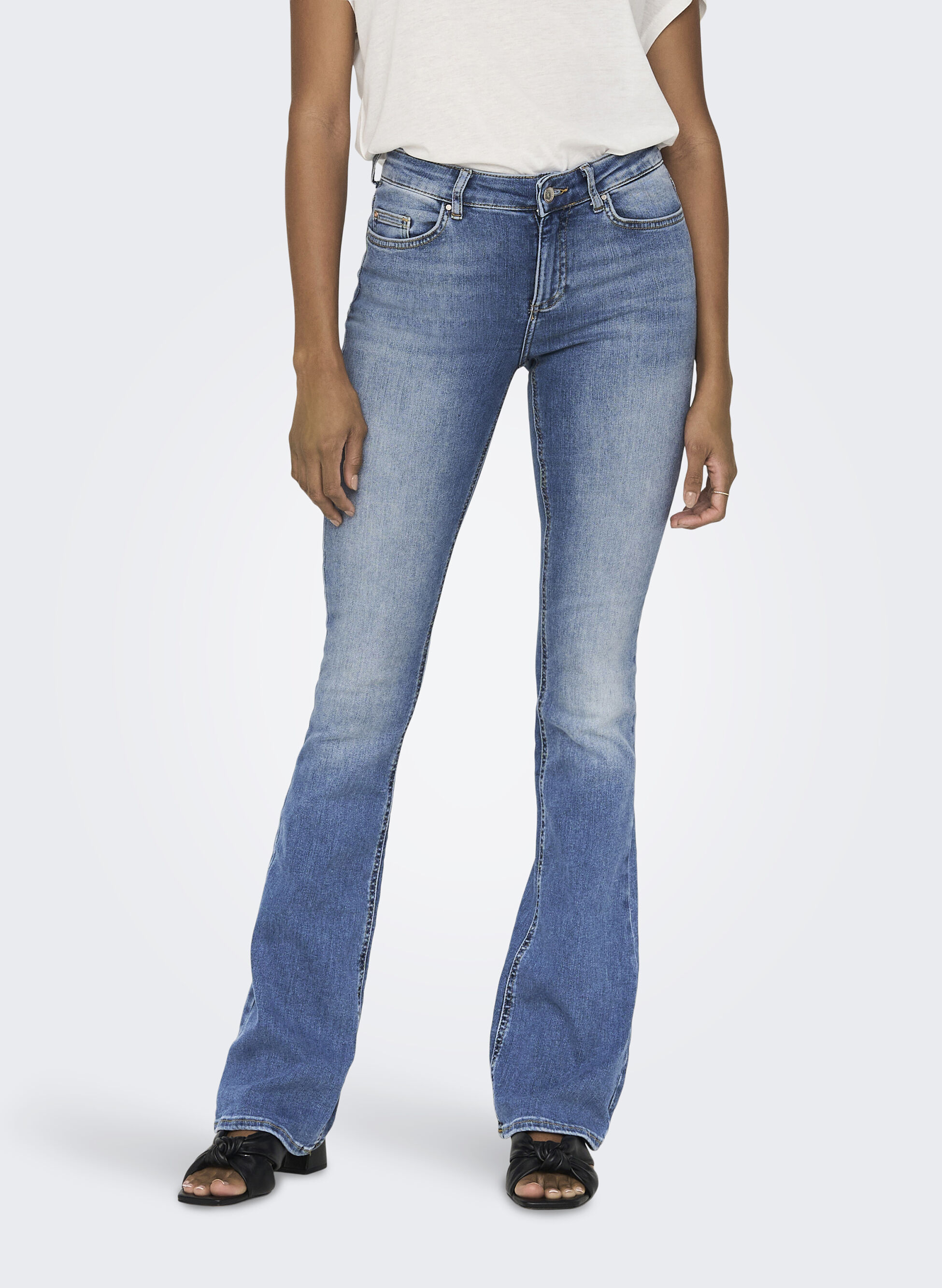 JEANS ONLBLUSH VITA MEDIA FLARED FIT M-32