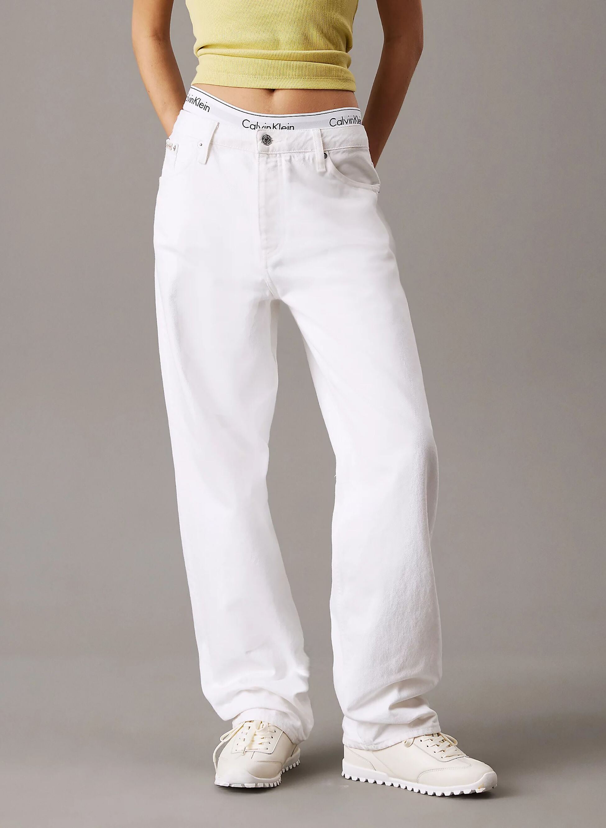 CALVIN KLEIN JEANS JEANS MOM 31-28