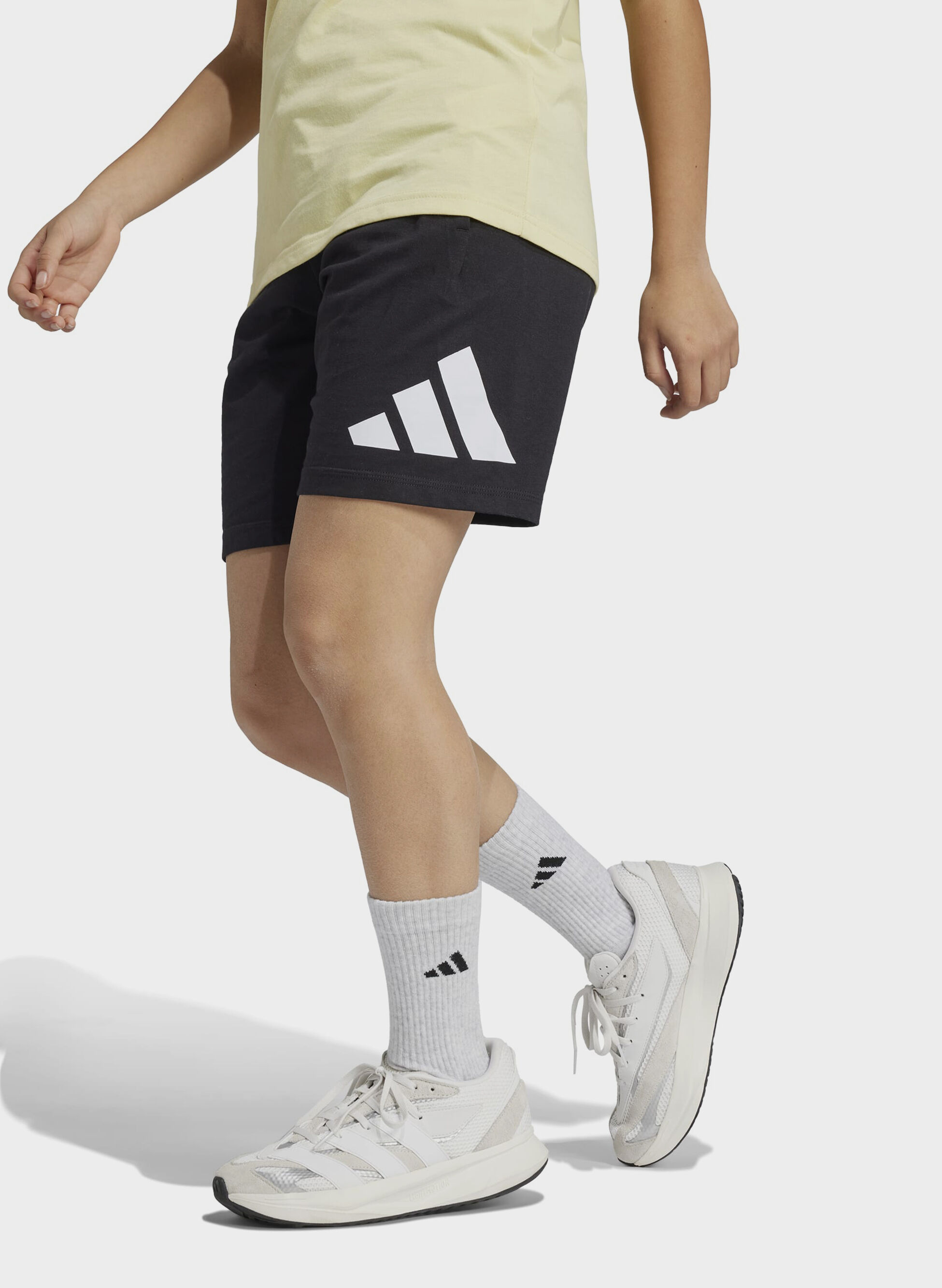 SHORT ESSENTIALS JUNIOR 11-12