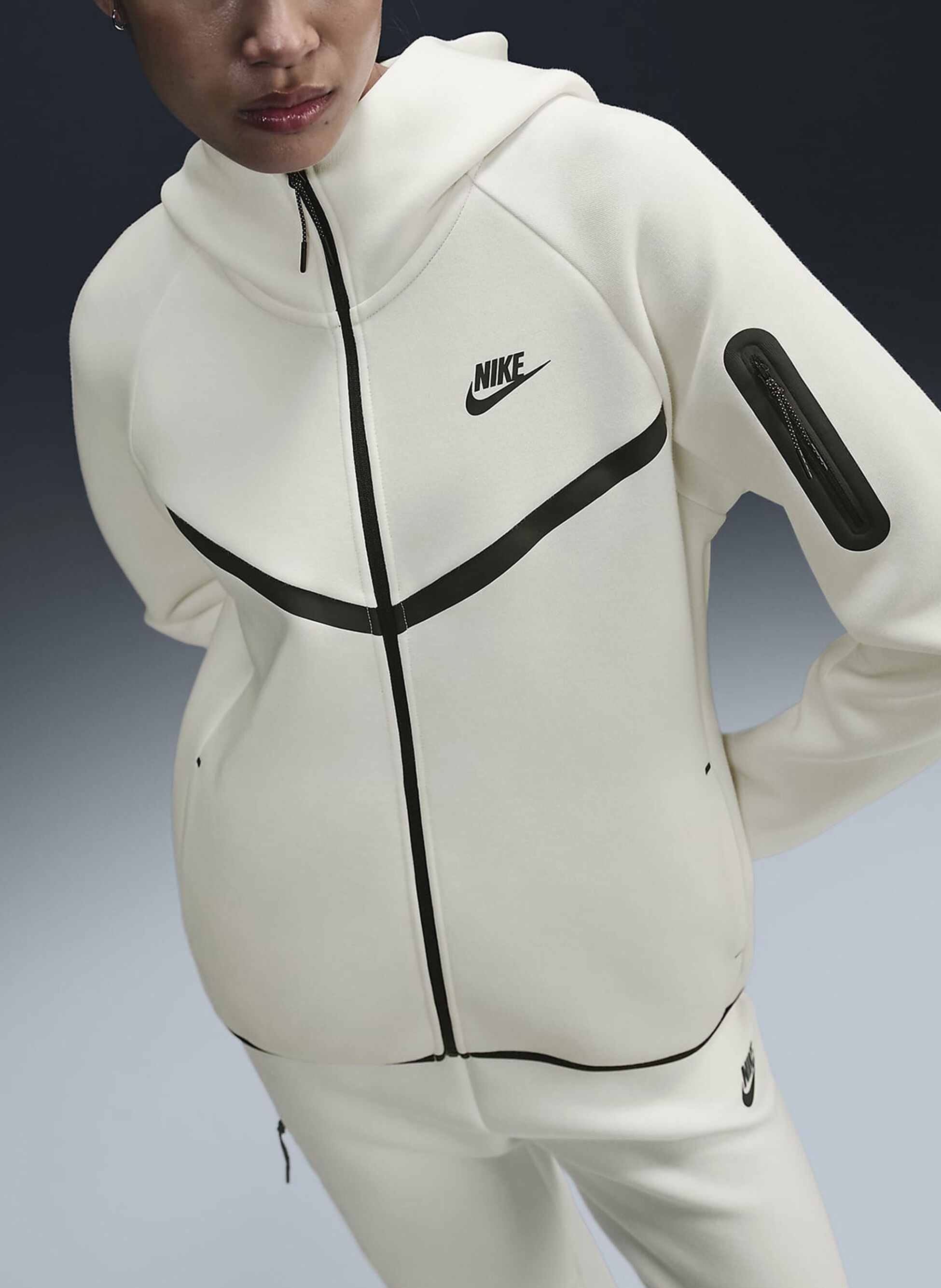 FELPA FULL ZIP TECH FLEECE WINDRUNNER