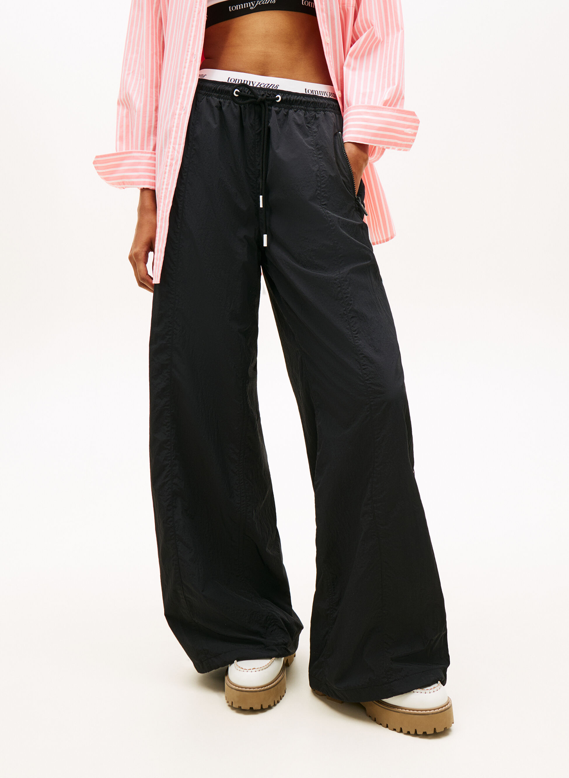 PANTALONE JOGGERS LARGHI CON LOGO RIPETUTO S