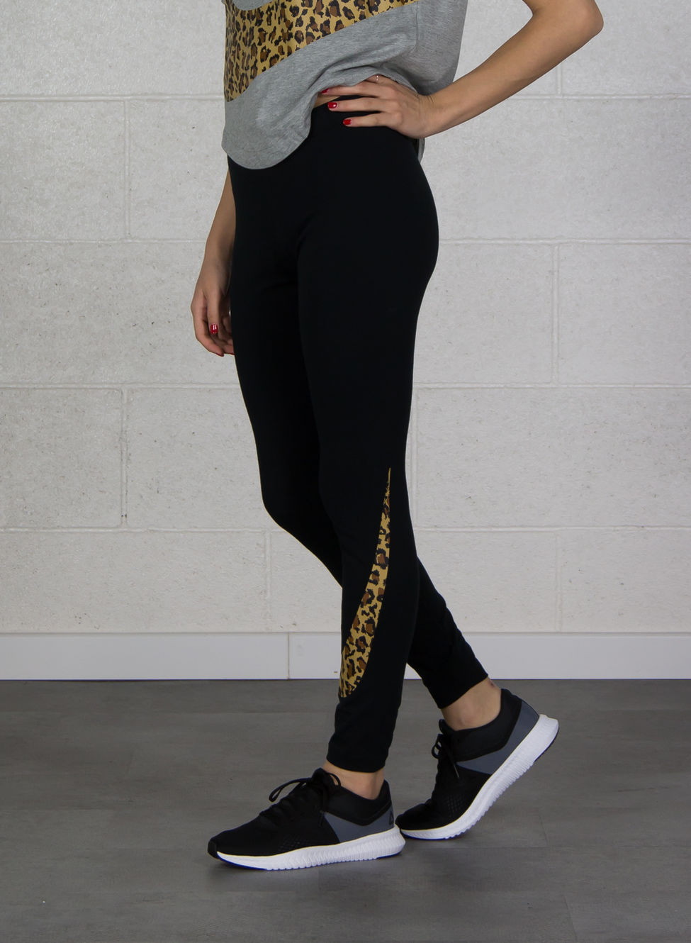 NIKE LEGGINGS ANIMAL SPORTSWEAR Nero Donna | Sport85