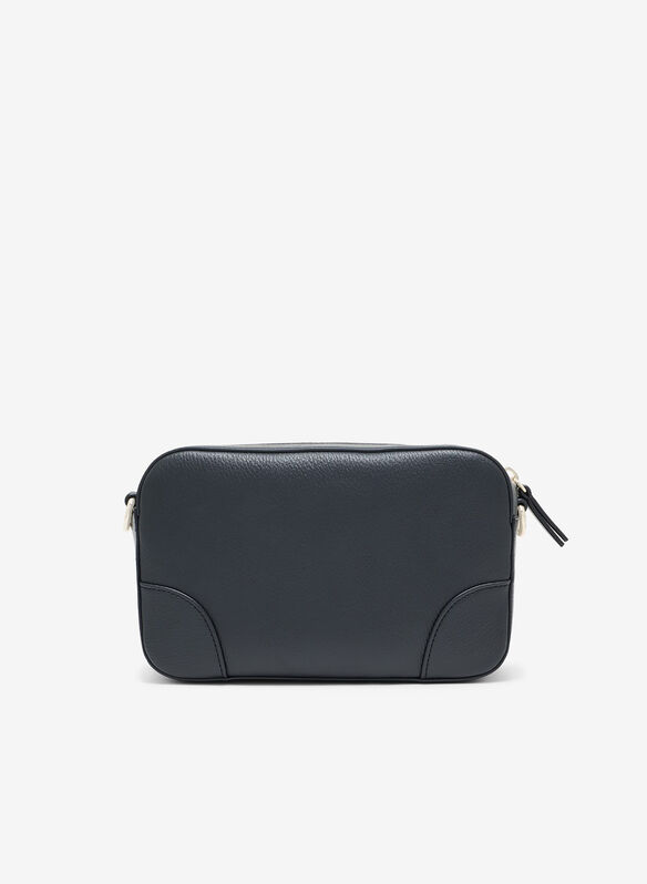 null, UC010 BLK, medium