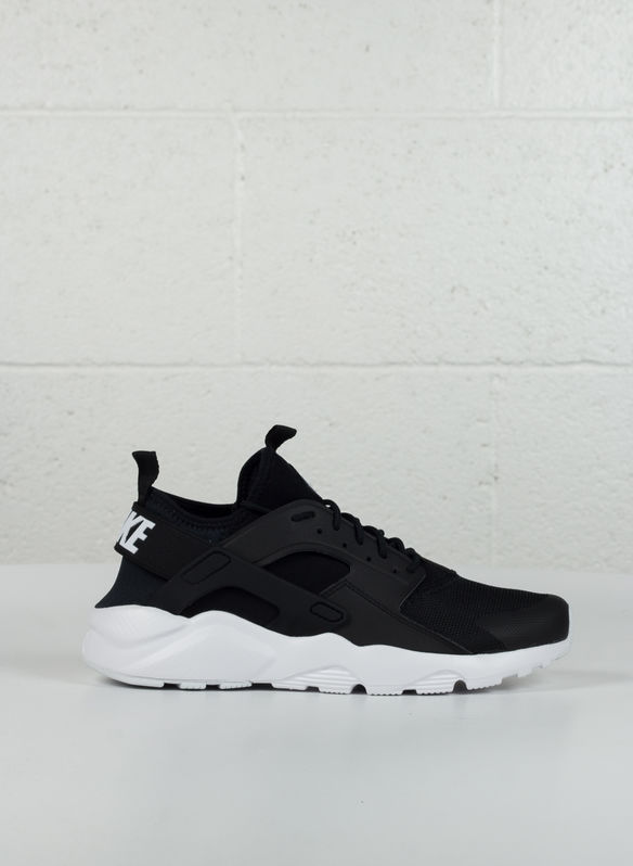 SCARPA AIR HUARACHE RUN ULTRA, 016BLKWHT, medium