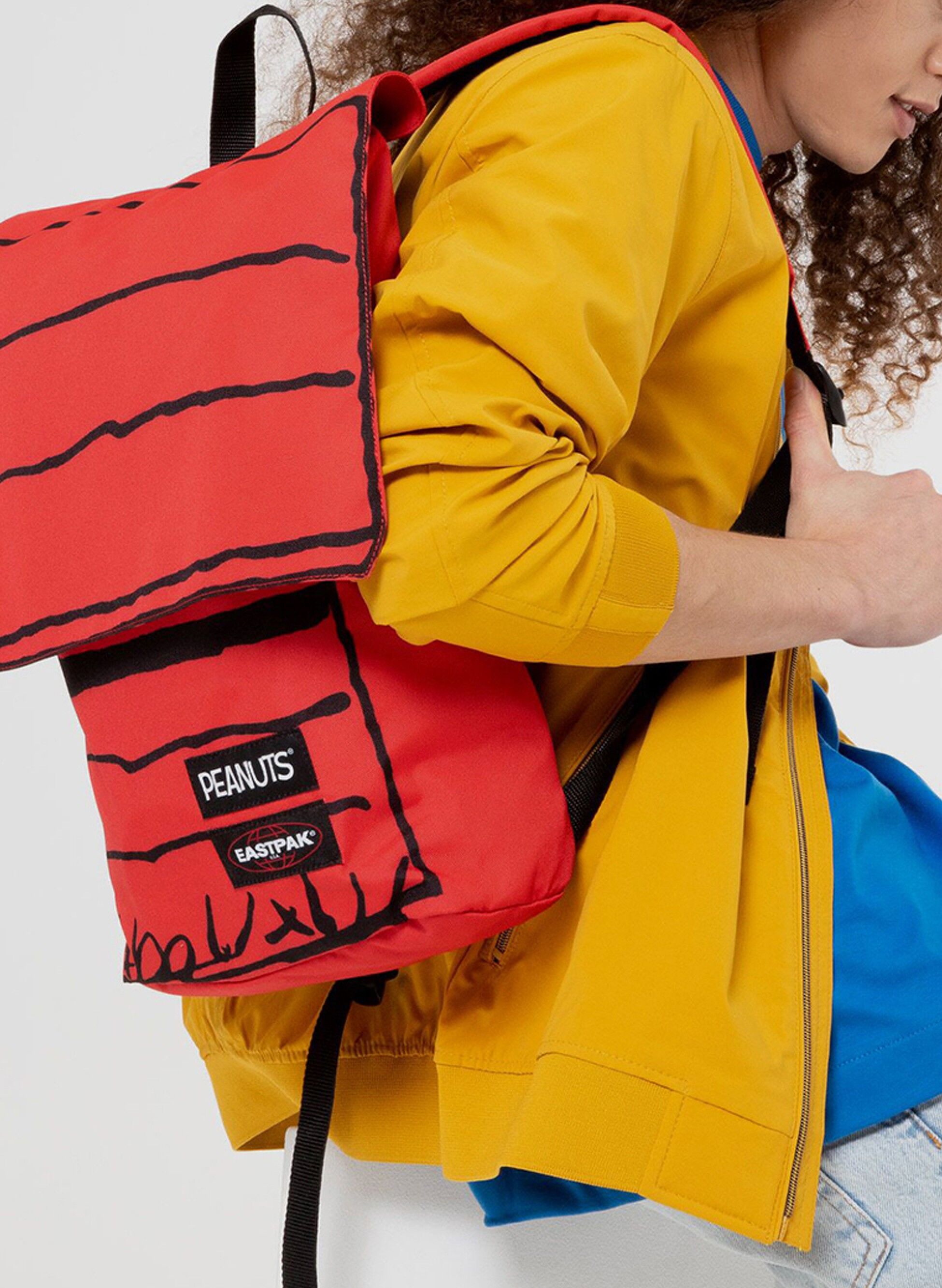 EASTPAK ZAINO SNOOPY HOUSE PEANUTS Nero, Rosso | Sport85