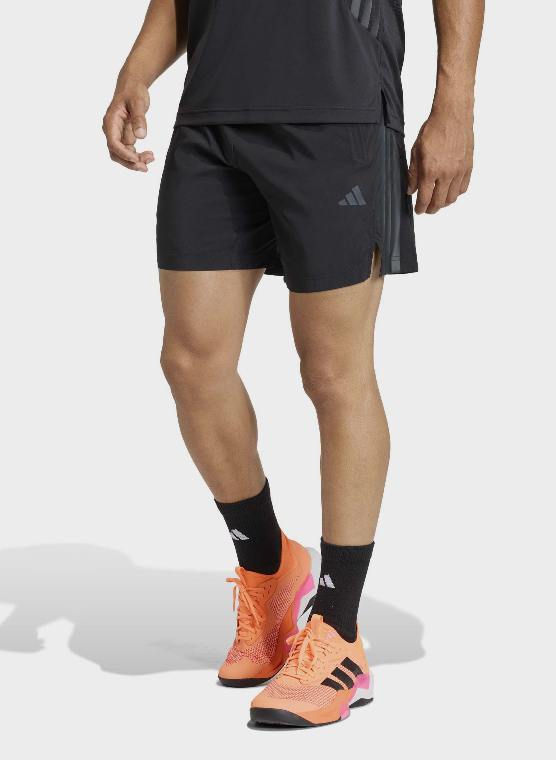 ADIDAS SHORT TECH ESSENTIALS
