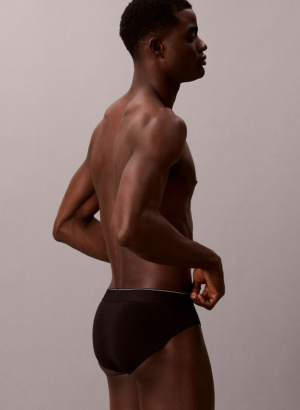 null, UB1 BLK, medium