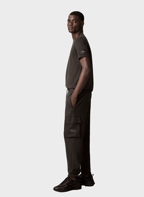 PANTALONE FELPA CARGO BADGE, 8MN BLK, medium